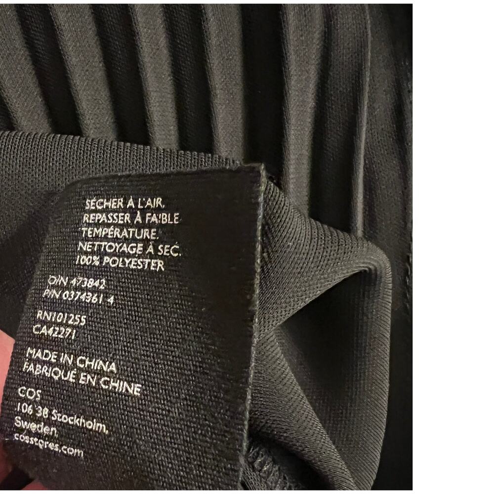 COS Pleated Cocoon shift Dress Sz 6 Black capsule Modern Minimalist professional - Picture 10 of 12